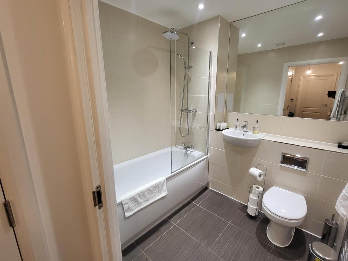 Garland Apartment, Greenhithe 3 Дартфорд Екстериор снимка