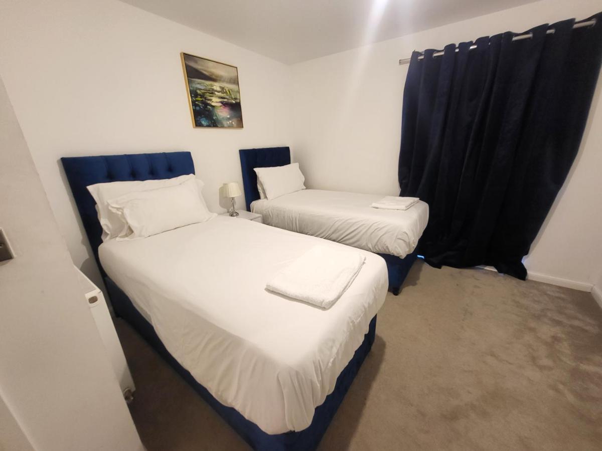 Garland Apartment, Greenhithe 3 Дартфорд Екстериор снимка