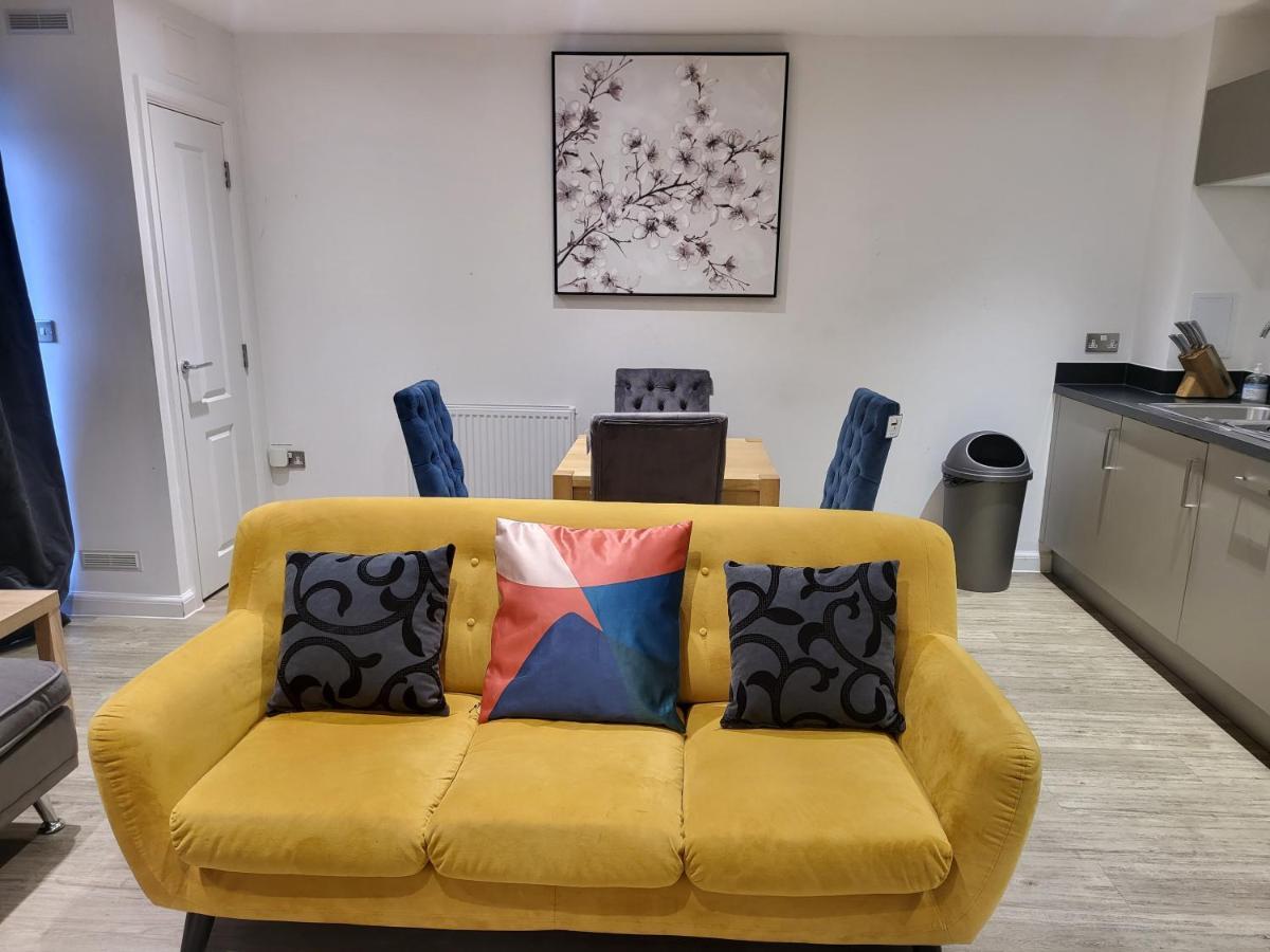 Garland Apartment, Greenhithe 3 Дартфорд Екстериор снимка