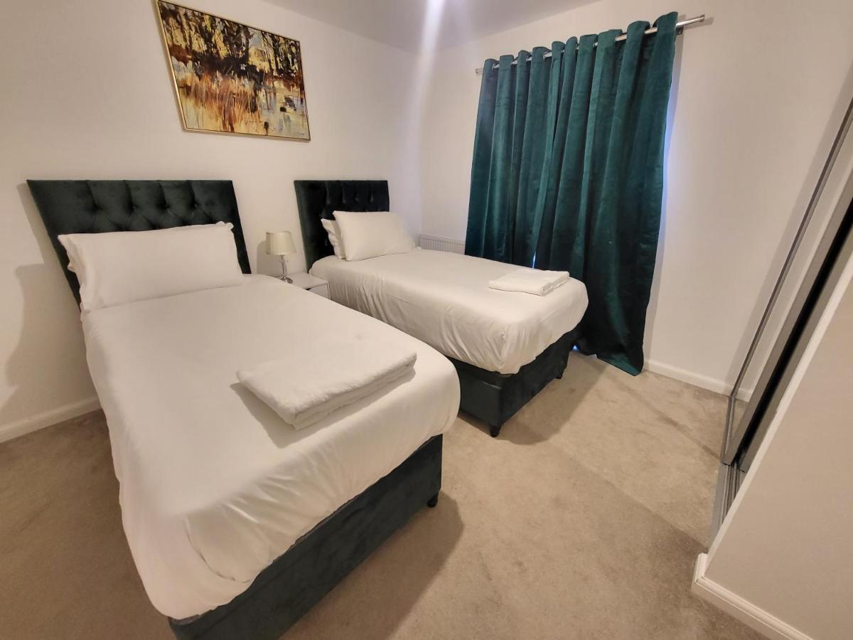 Garland Apartment, Greenhithe 3 Дартфорд Екстериор снимка