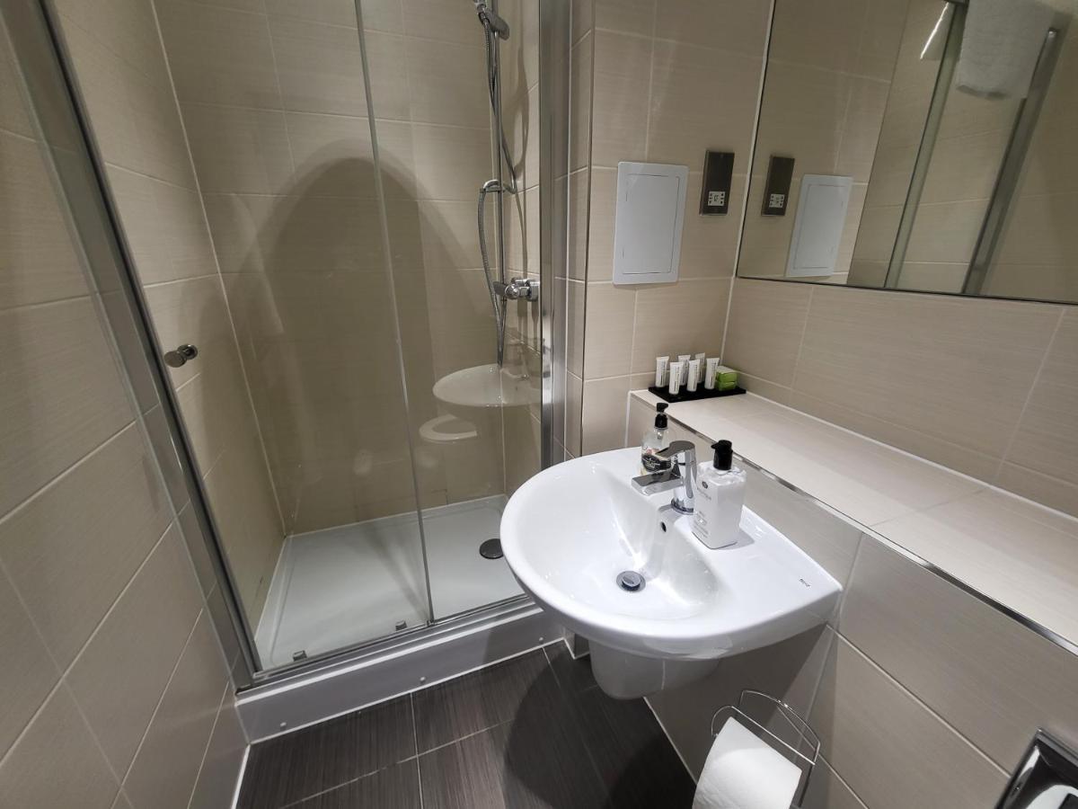 Garland Apartment, Greenhithe 3 Дартфорд Екстериор снимка