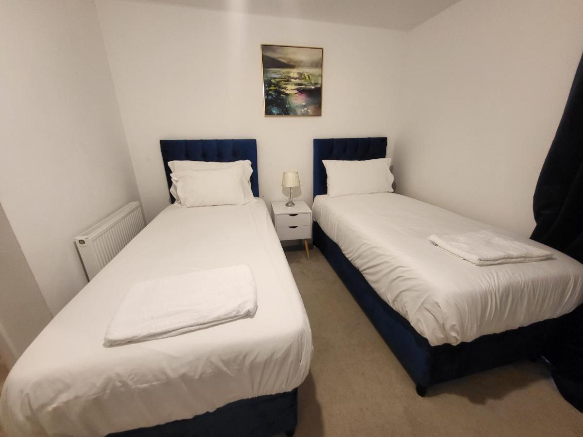Garland Apartment, Greenhithe 3 Дартфорд Екстериор снимка